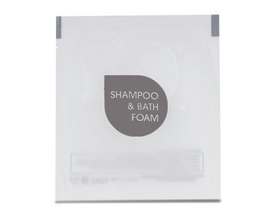 KN01.SD.EAS Shampoo doccia bianco opaco in bustina termosaldata satinata10 ml. Dim.: 7 x 8 cm.